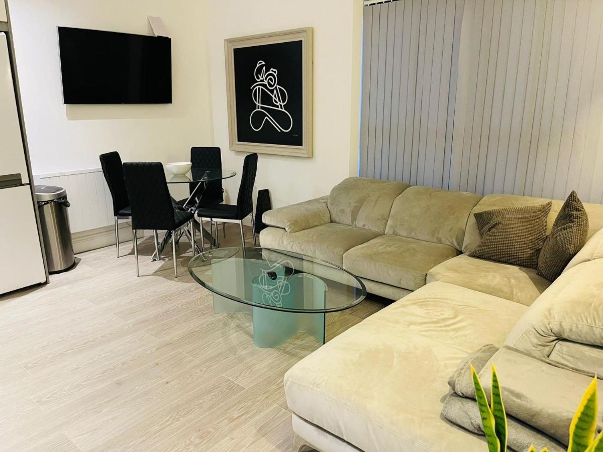 Апартаменти Salt Hill Windsor Legoland Eton Heathrow Luxury 2 Bed 1 Bath Free Parking Слау Екстер'єр фото