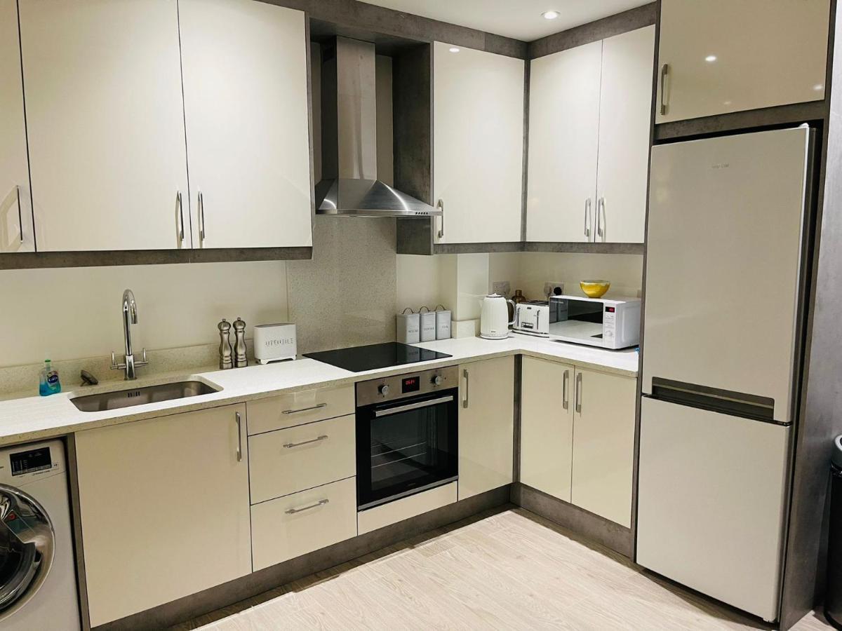 Апартаменти Salt Hill Windsor Legoland Eton Heathrow Luxury 2 Bed 1 Bath Free Parking Слау Екстер'єр фото