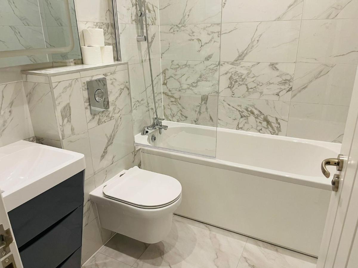 Апартаменти Salt Hill Windsor Legoland Eton Heathrow Luxury 2 Bed 1 Bath Free Parking Слау Екстер'єр фото
